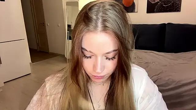 Babymoney_2007 on StripChat