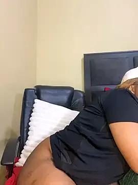 BADFATASS85 on StripChat