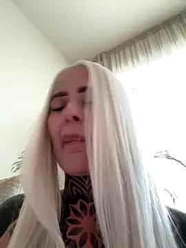 bambixboo on StripChat