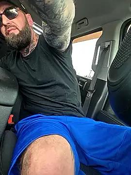 Beardedtattood on StripChat