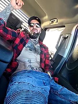 Beardedtattood on StripChat