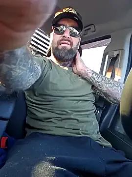 Beardedtattood on StripChat