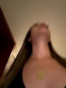 BelleLouiseVp on StripChat