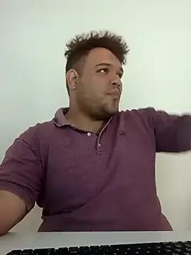 big_bearr on StripChat