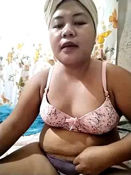 big_booty15 on StripChat