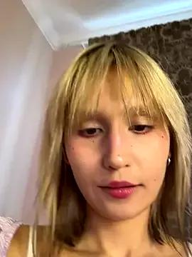 bigbabykiki on StripChat