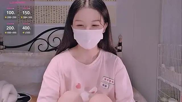 BingLin- on StripChat