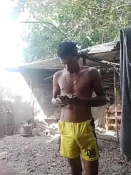 blackhot30 on StripChat