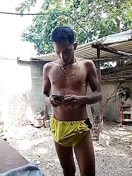 blackhot30 on StripChat