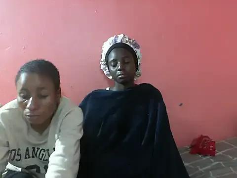 BlackPearl_19 on StripChat