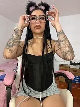 Bunny_sexy01 — tits full of oil