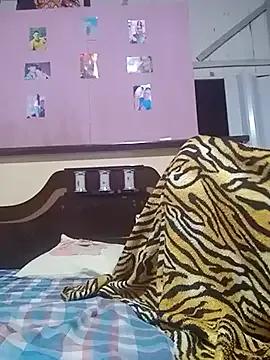 Cachorrinha2025 on StripChat