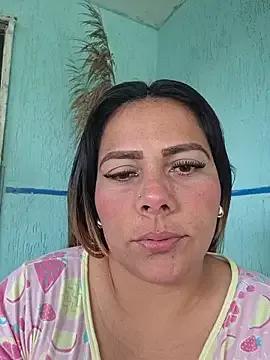 camila_rogue on StripChat