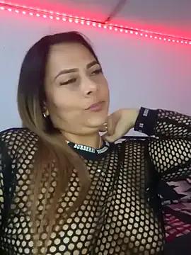 camila_rogue on StripChat