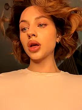 Camilla_Railian on StripChat