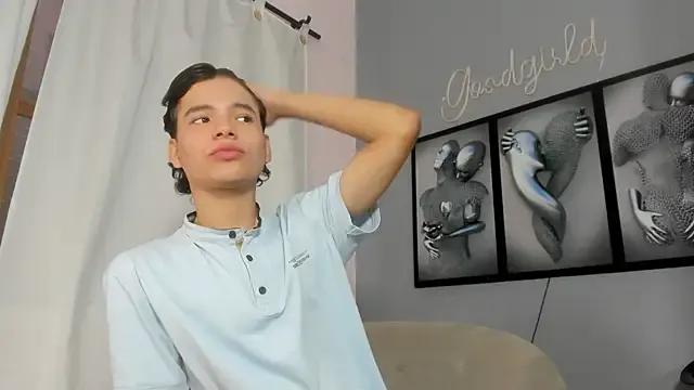 camillo_virgil on StripChat