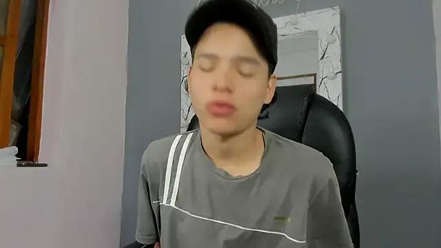 camillo_virgil on StripChat