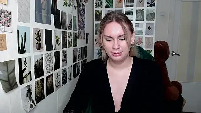 CapriScorpion on StripChat