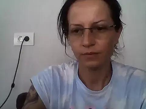 CatWoman0001 on StripChat