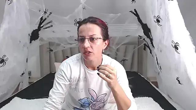 CatWoman0001 on StripChat