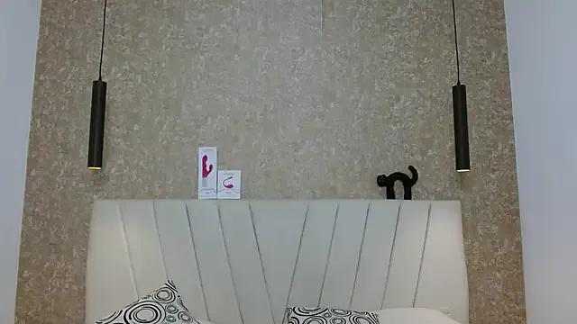 Chloe_Brown3 on StripChat