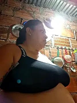 chubby_sexy_big_tits on StripChat