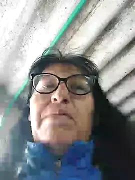 clarita_01 on StripChat