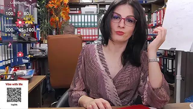 classyladyrellax on StripChat