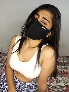 COLAMBIA_X_GURL on StripChat