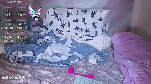 Coralie20_ on StripChat