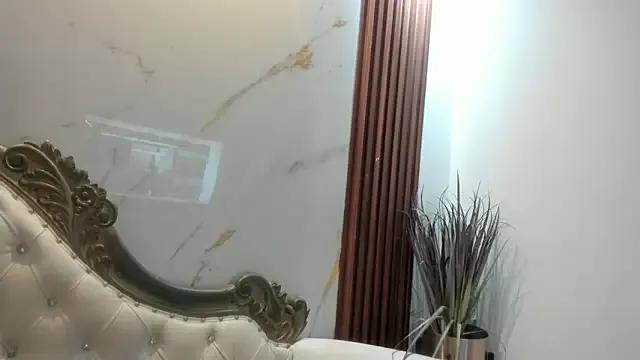 CoralieBronson on StripChat