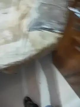 COUPLLE_VILLAGE on StripChat