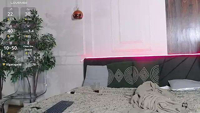 CreamyInkky_ on StripChat