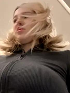 Cum_girlss — SHOW PUSSY IN PUBLIC