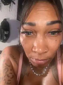 CUMQUEEN-XXX69 on StripChat