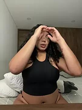 Curlyierr on StripChat