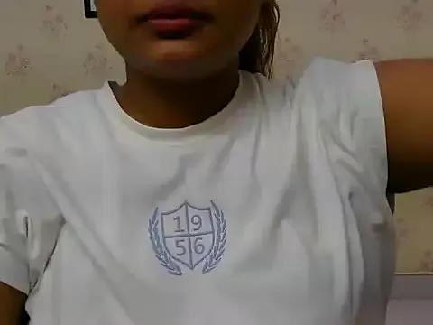 cute_zaraa on StripChat