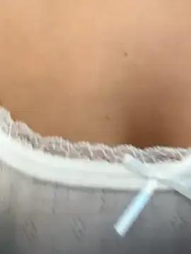 cuteluci_ on StripChat