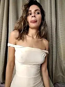 cuteluci_ on StripChat