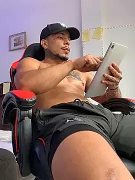 DeimonOficial on StripChat
