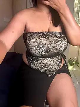 DevineDevilQueen on StripChat