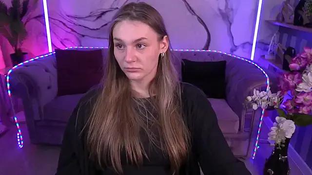 DiamondGoldie on StripChat