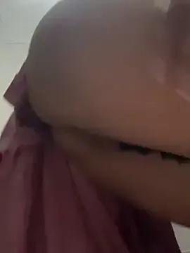 Dulcepasion26 on StripChat