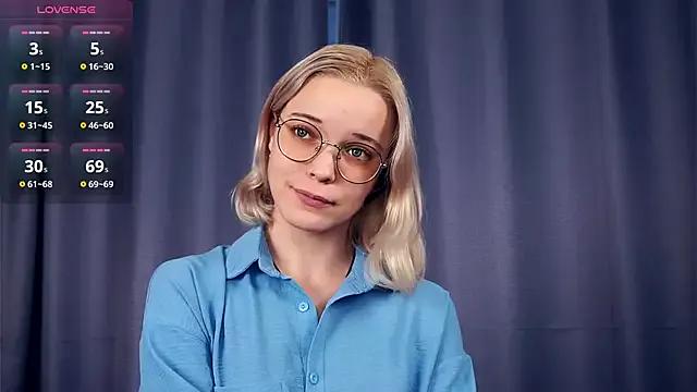 EdaKirkIin on StripChat