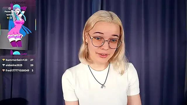 EdaKirkIin on StripChat