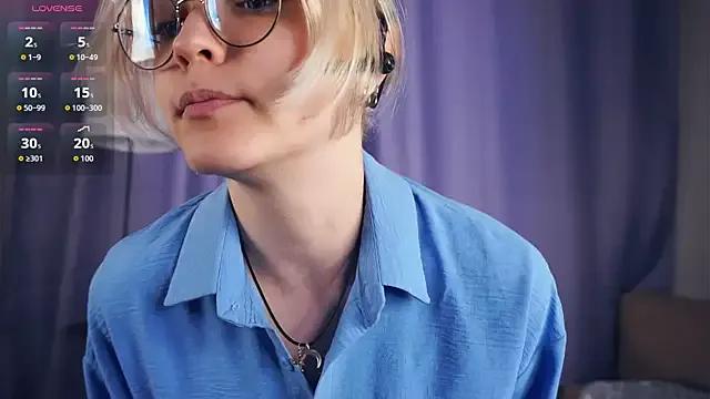 EdaKirkIin on StripChat