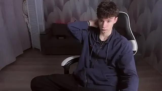 Edvard_Blare on StripChat