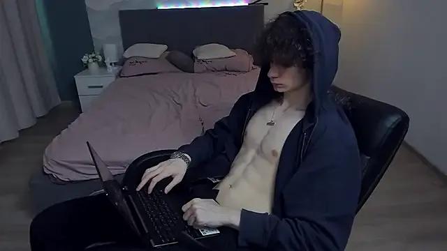 Edvard_Blare on StripChat