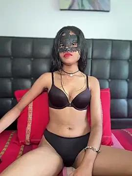 Elinacam on StripChat