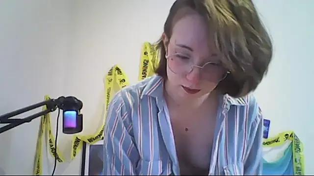 Elise_Nyx on StripChat